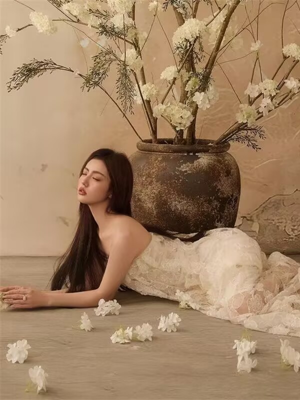 ชุดเดรสลูกไม้สไตล์เรโทรแบบเว้า - Photography Studio บทวิจารณ์และราคา